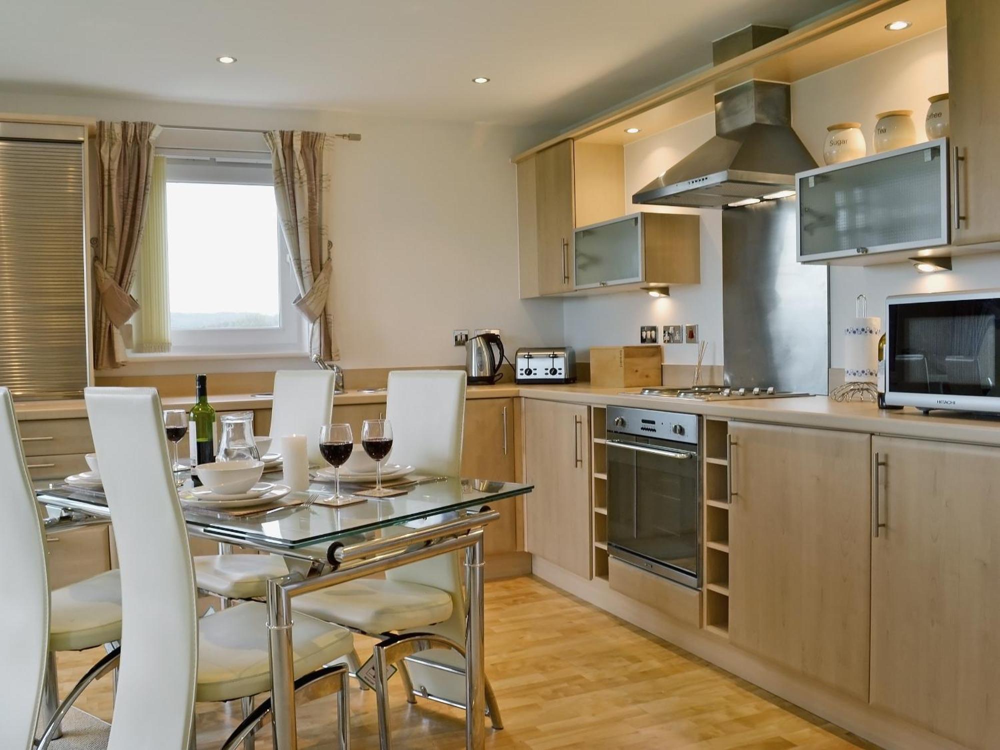 Waters Edge Villa Llanelli Luaran gambar