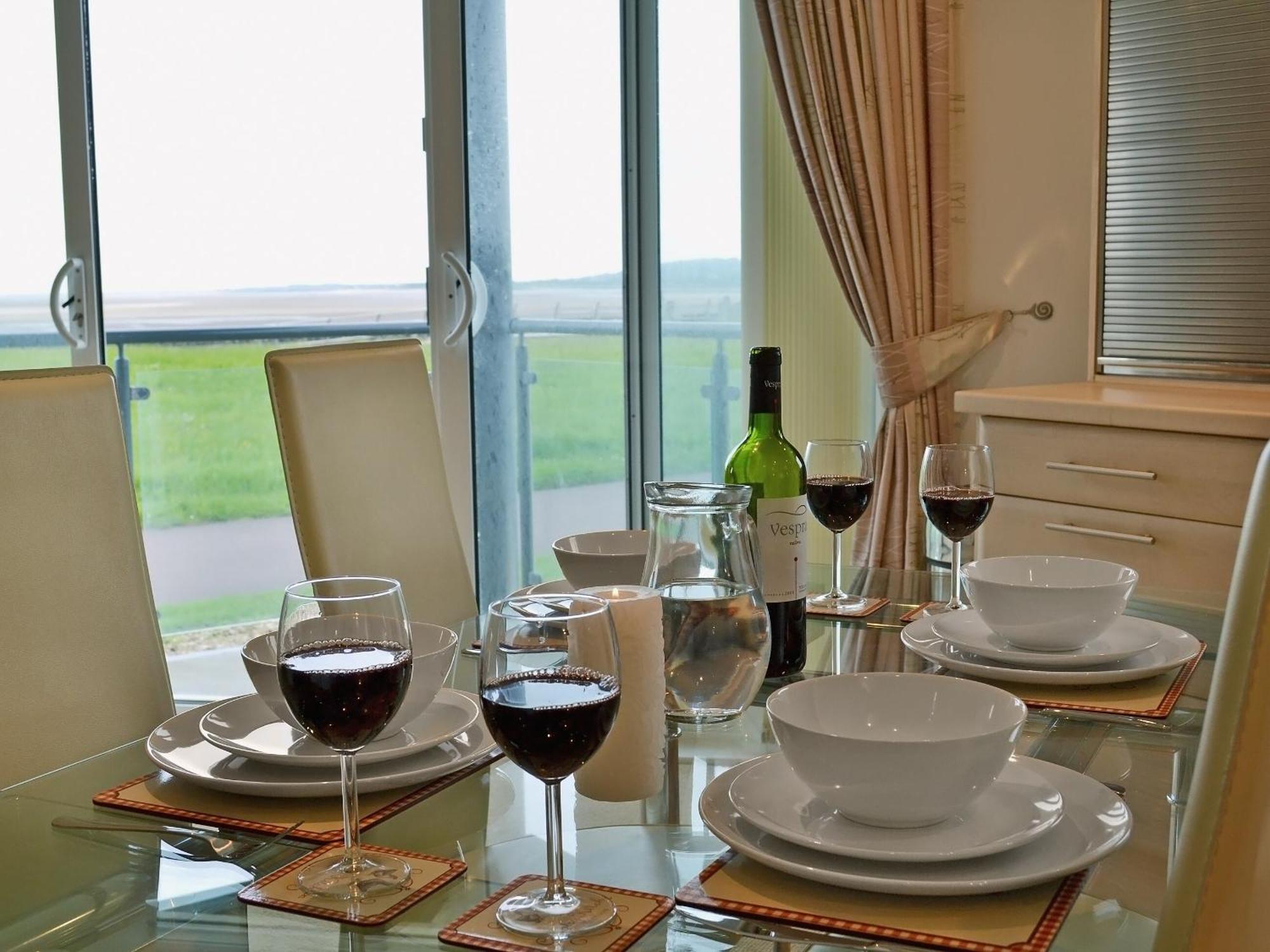 Waters Edge Villa Llanelli Luaran gambar